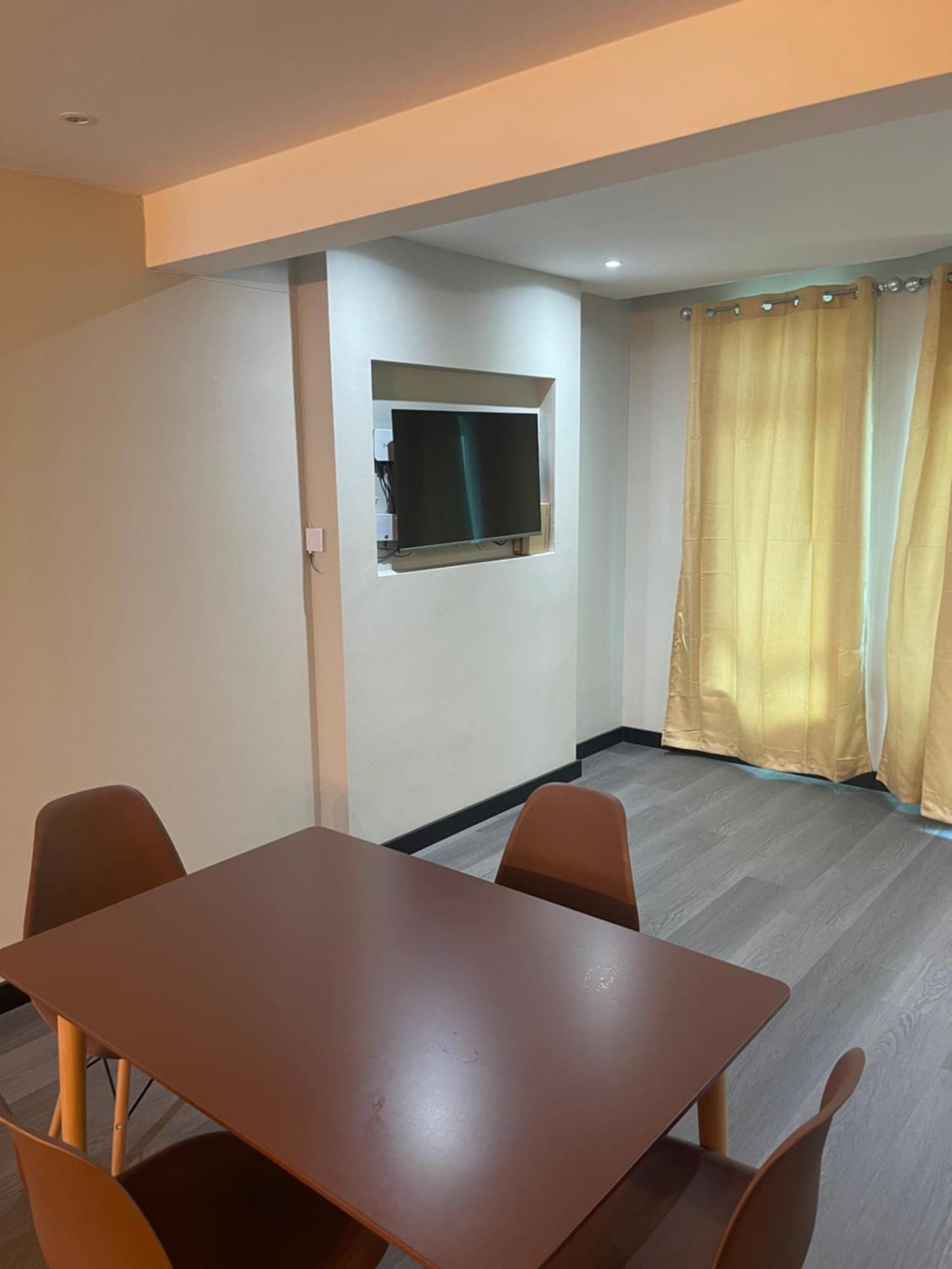 Phoenix Beach Apartments Sea View Flic en Flac Экстерьер фото